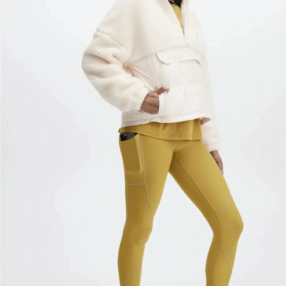 Fabletics Nelly Mixed Cozy Cream Sherpa 1/2 Zip Pullover Size Small - Picture 4 of 12